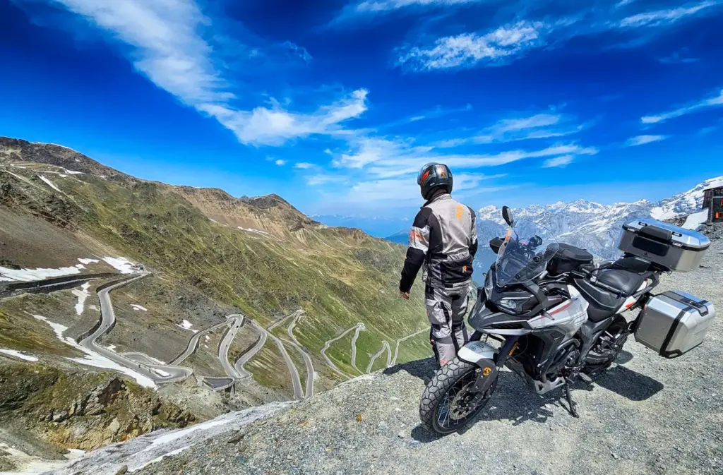 Stelvio 01 Motor16