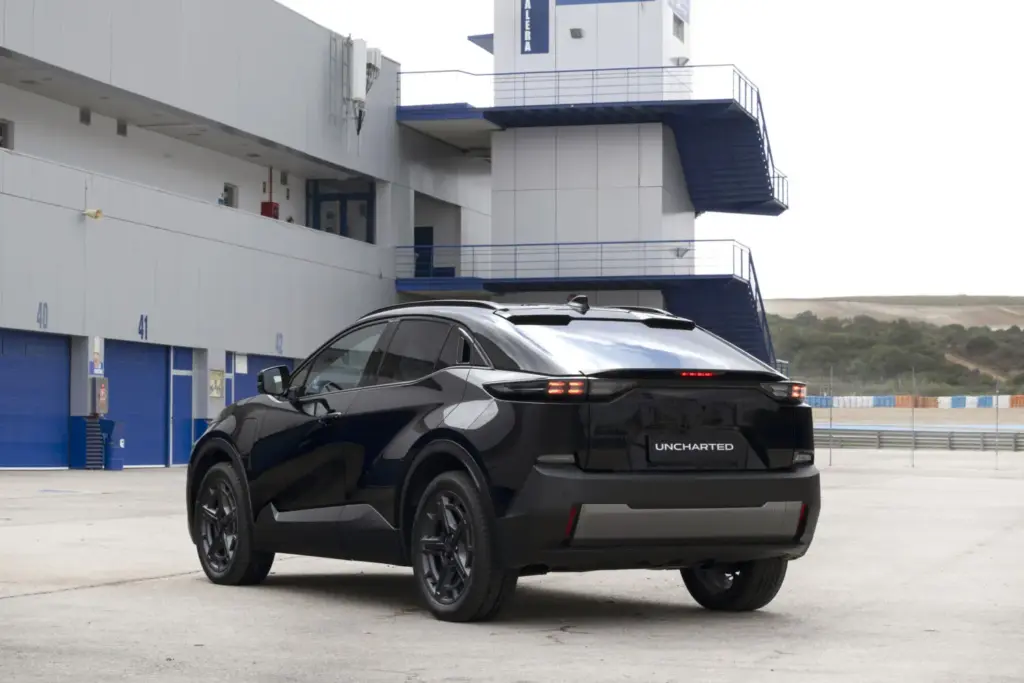 Subaru acelera su ofensiva eléctrica. Detalles y precios de sus nuevos Uncharted, E-Outback y Solterra 3 Motor16 Subaru Uncharted 3 Motor16