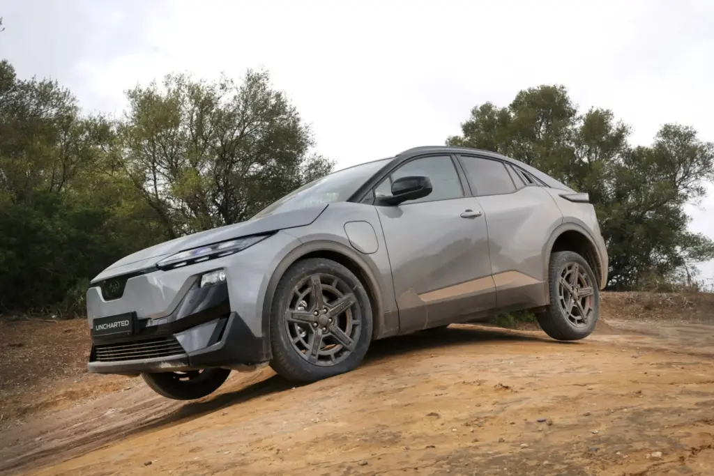Subaru acelera su ofensiva eléctrica. Detalles y precios de sus nuevos Uncharted, E-Outback y Solterra 2 Motor16 Subaru Uncharted