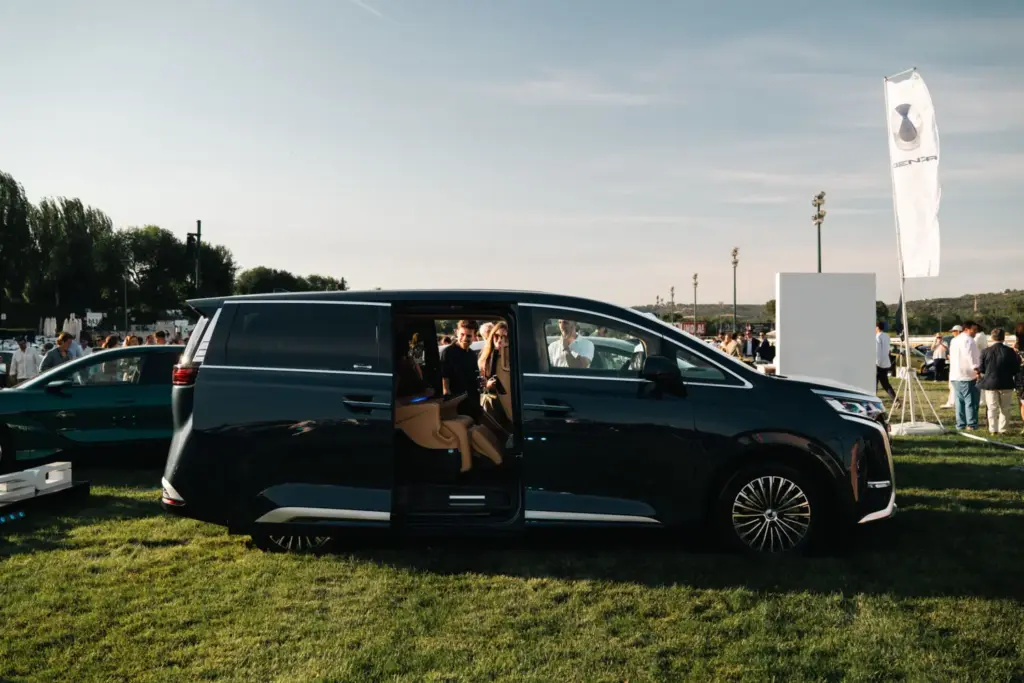 Los DENZA Z9GT y D9 están de gira por España: dónde podrás conocer estos modelos premium 11 Motor16 Gira de Verano 2026 DENZA12 Motor16