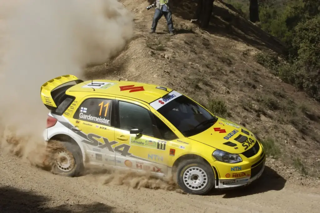 Suzuki S-Cross: dos décadas de evolución para uno de los pioneros del SUV compacto 8 Motor16 Suzuki at its strongest yet with the SX4 WRC Motor16