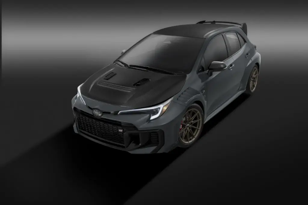 TOYOTA GRMN COROLLA 2026 9 Motor16