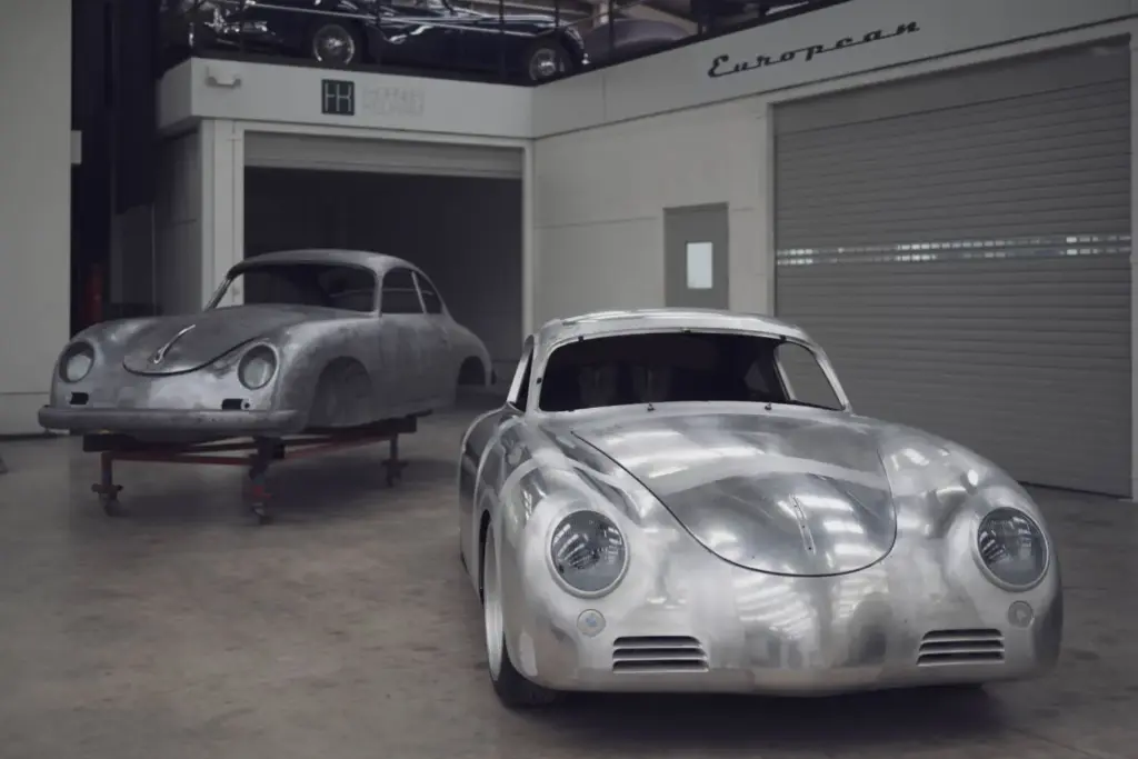 Thornley Kelham reinterpreta el 356A, el primer coche de competición de Porsche 2 Motor16 Thornley Kelham 356 European SL 30 Motor16