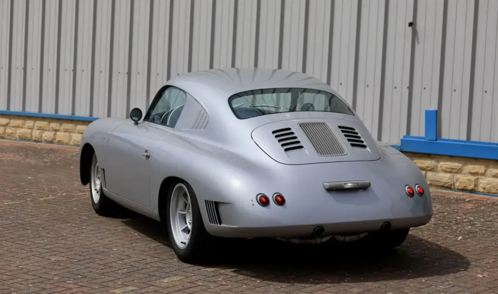 Thornley Kelham reinterpreta el 356A, el primer coche de competición de Porsche 4 Motor16 Thornley Kelham 356 European SL 4 Motor16