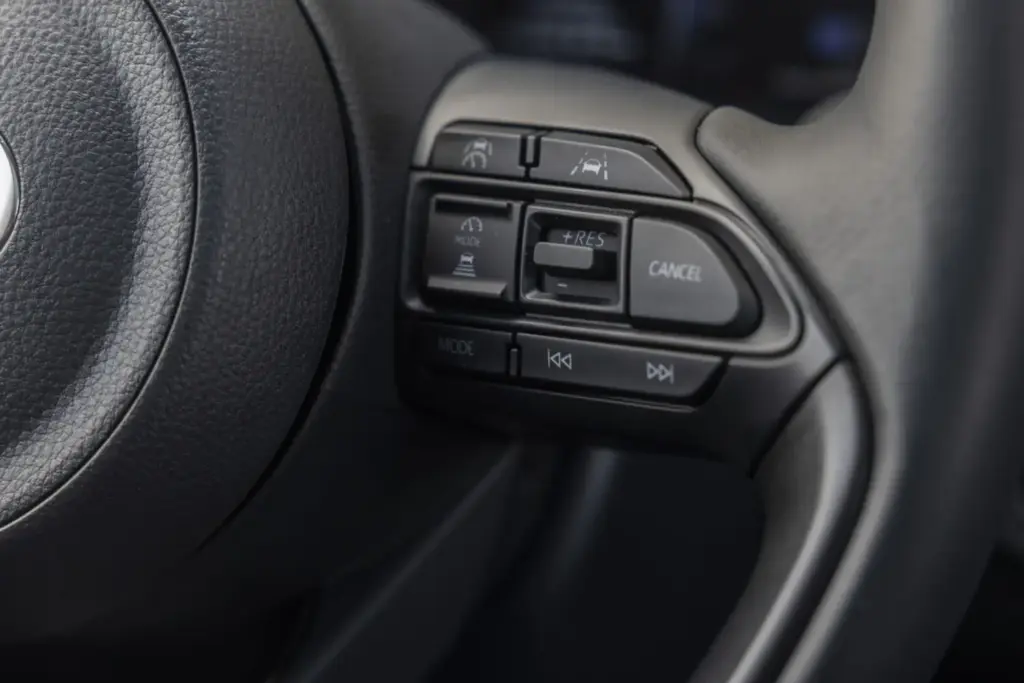 Comparativa Renault Clio Full Hybrid e-TECH Techno / Toyota Yaris Hybrid 130 Style 60 Motor16 Toyota Yaris 130H 21 Motor16