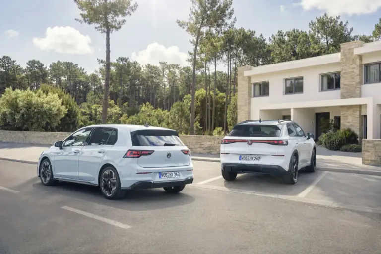 Volkswagen estrena su ‘era híbrida’ con el Golf y el T-Roc. Ya están a la venta en Alemania