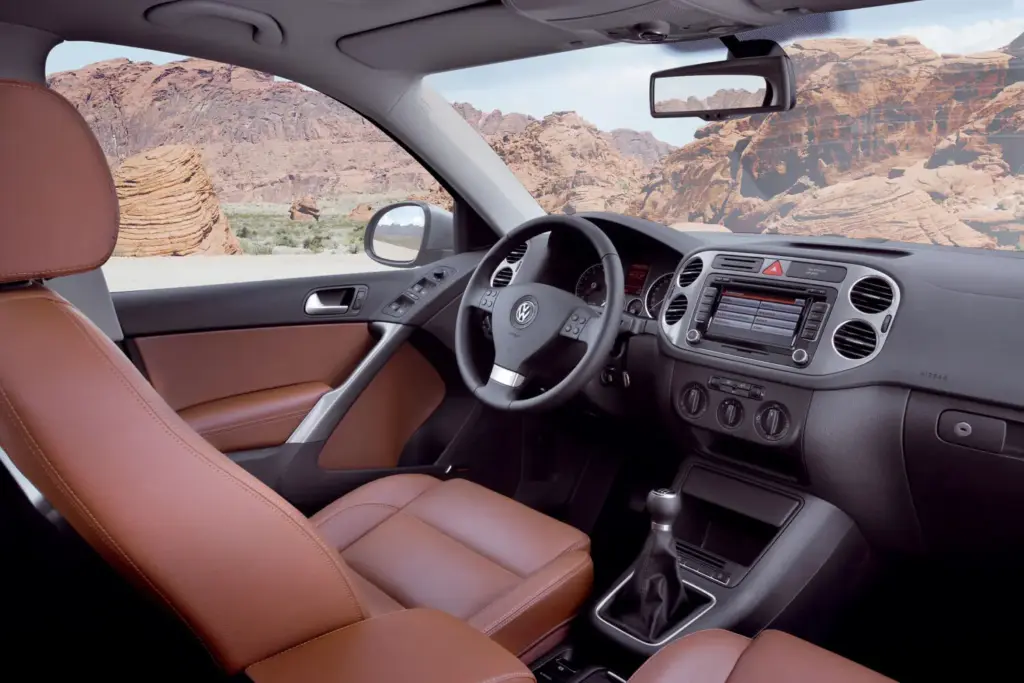 20 años del Volkswagen Tiguan: de concepto a superventas global 2 Motor16 VOLKSWAGEN TIGUAN 1 INTERIOR Motor16