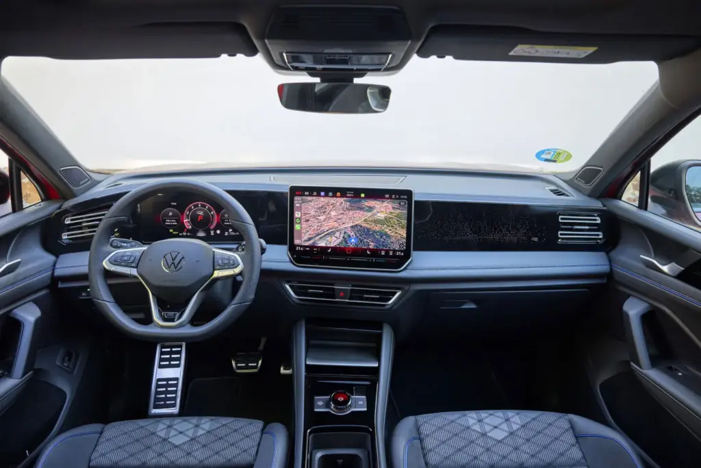20 años del Volkswagen Tiguan: de concepto a superventas global 8 Motor16 VOLKSWAGEN TIGUAN 3 INTERIOR Motor16