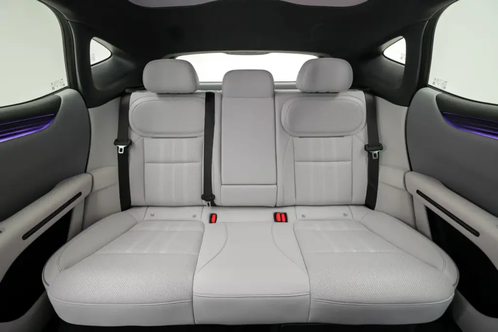 XPENG L03: el SUV Coupé con la IA más inteligente 18 Motor16 XPENG L03 13 Motor16