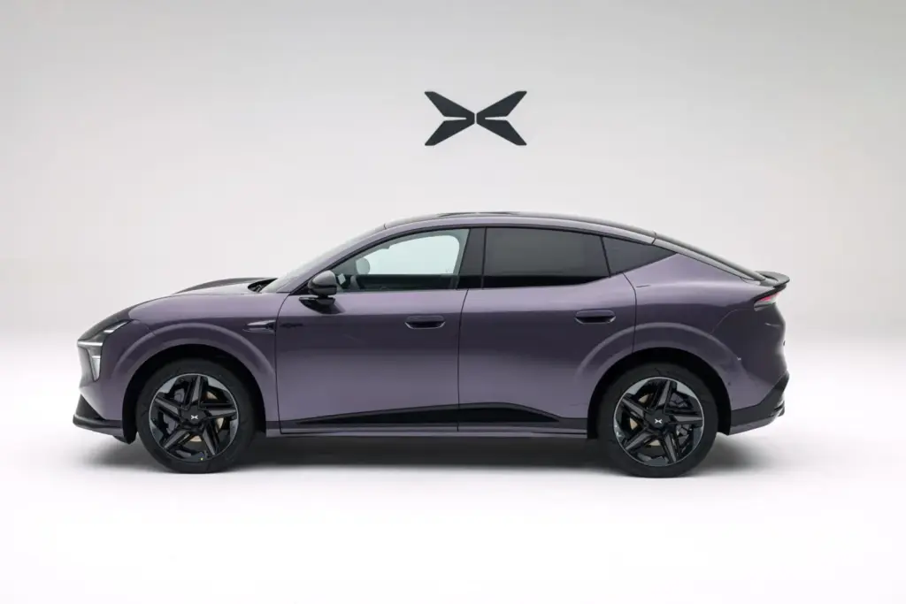 XPENG L03: el SUV Coupé con la IA más inteligente 1 Motor16 XPENG L03 18 Motor16