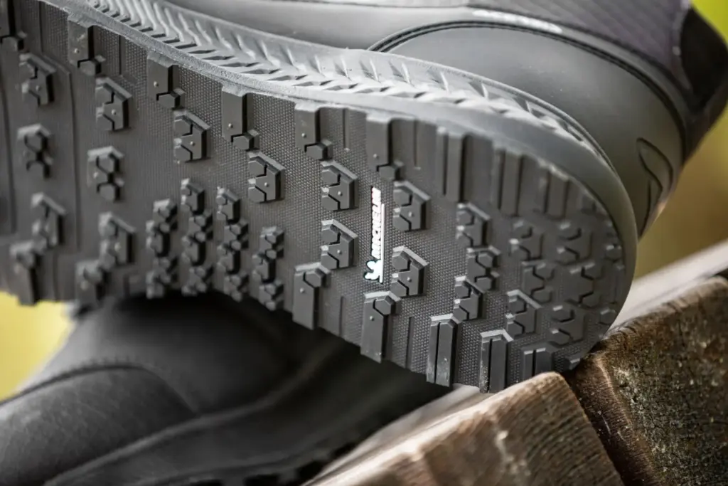 Acerbis amplía su oferta para el motorista urbano con las nuevas zapatillas Velocity 10 Motor16 acerbis shoting 438 Motor16