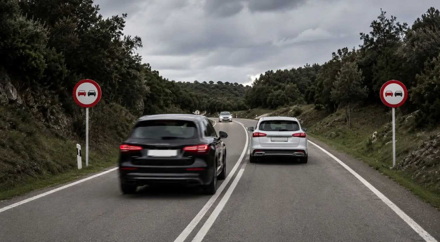 Nuevas normas de adelantamiento de la DGT: las multas desde octubre de 2026