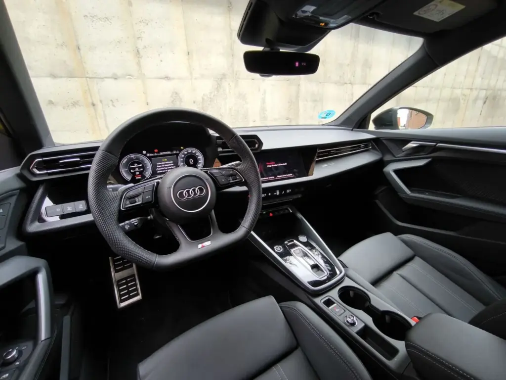 Prueba del Audi A3 allstreet PHEV: así es el compacto que juega a todas las cartas