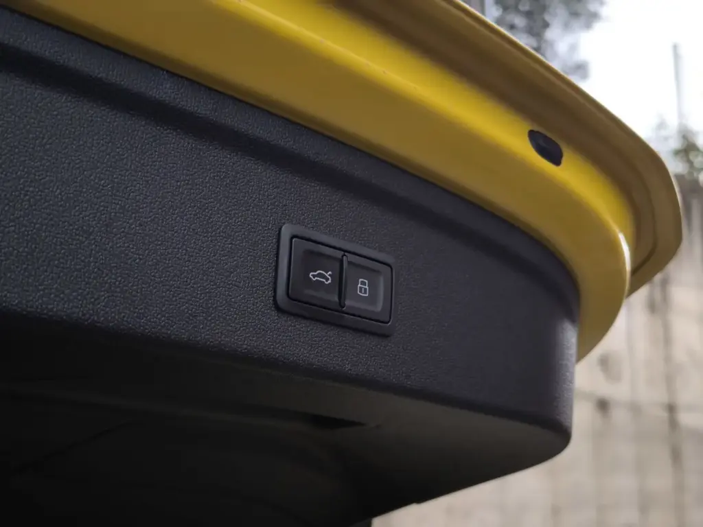 Prueba del Audi A3 allstreet PHEV: así es el compacto que juega a todas las cartas