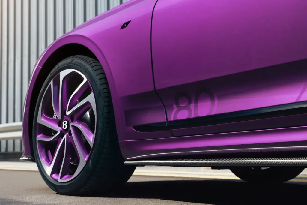 Bentley crea un Continental GTC único para conmemorar 80 años de artesanía en Crewe