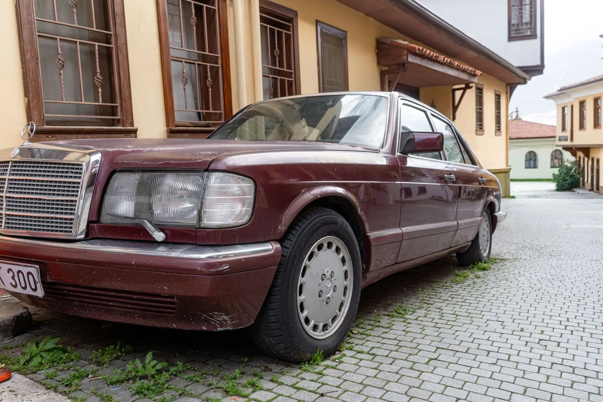 Los coches más longevos del mundo: modelos que superan los 20 años de producción 1 Motor16 Peugeot 405 producción Irán