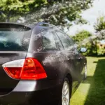 Salitre y arena: el cuidado del coche en la playa que evita una factura de 500 euros en el taller
