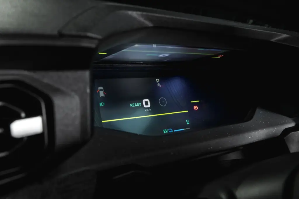 Toma de contacto con el Dacia Striker: tres coches en uno 40 Motor16 dacia Striker contacto estatico 22 Motor16