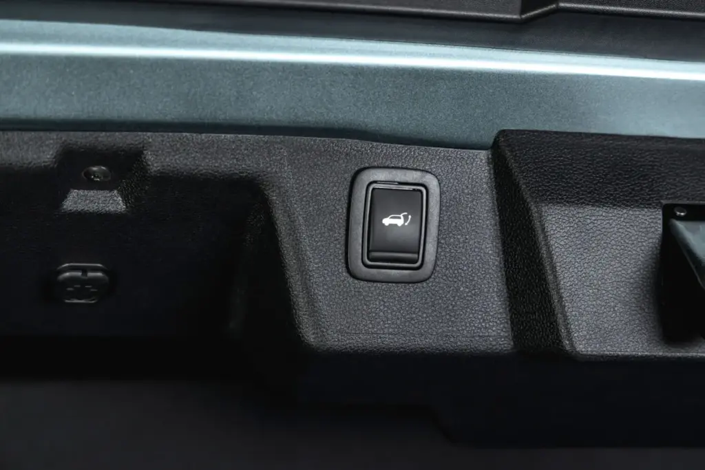 Toma de contacto con el Dacia Striker: tres coches en uno 38 Motor16 dacia Striker contacto estatico 24 Motor16
