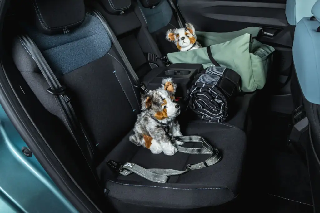 Toma de contacto con el Dacia Striker: tres coches en uno 29 Motor16 dacia Striker contacto estatico 36 Motor16