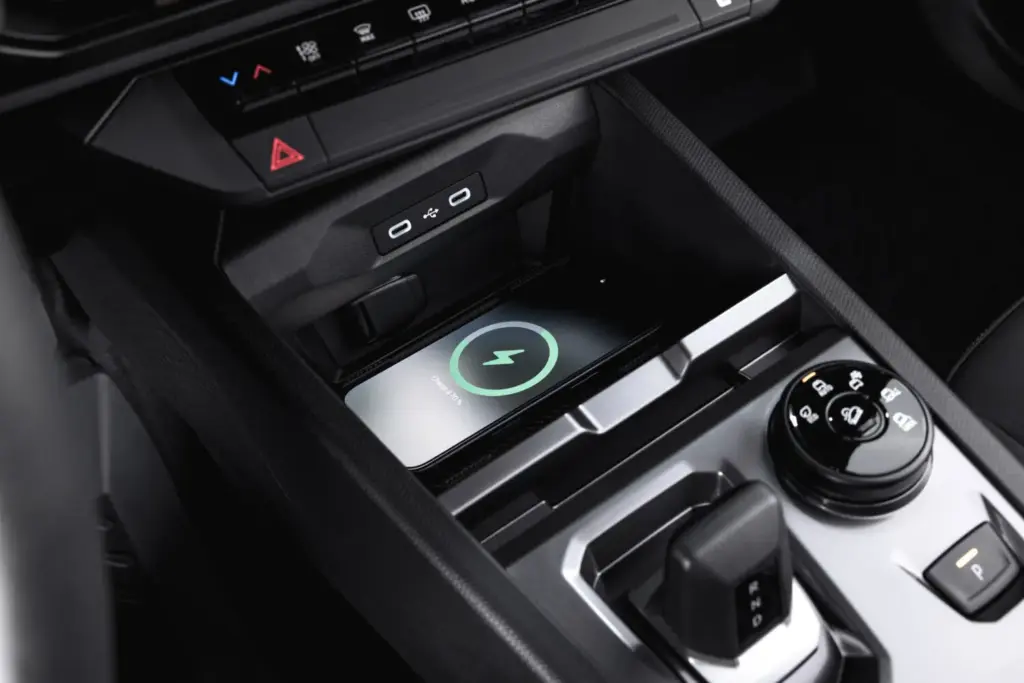 Toma de contacto con el Dacia Striker: tres coches en uno 88 Motor16 dacia striker 24 Motor16