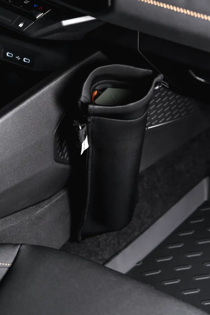 Toma de contacto con el Dacia Striker: tres coches en uno 83 Motor16 dacia striker 30 Motor16
