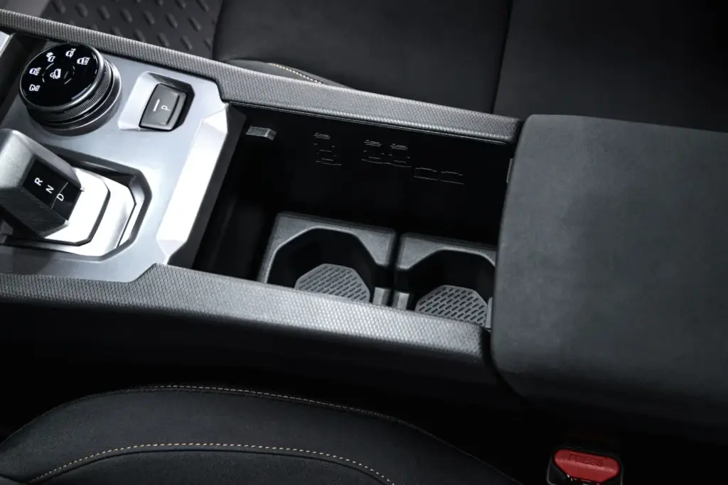 Toma de contacto con el Dacia Striker: tres coches en uno 82 Motor16 dacia striker 31 Motor16