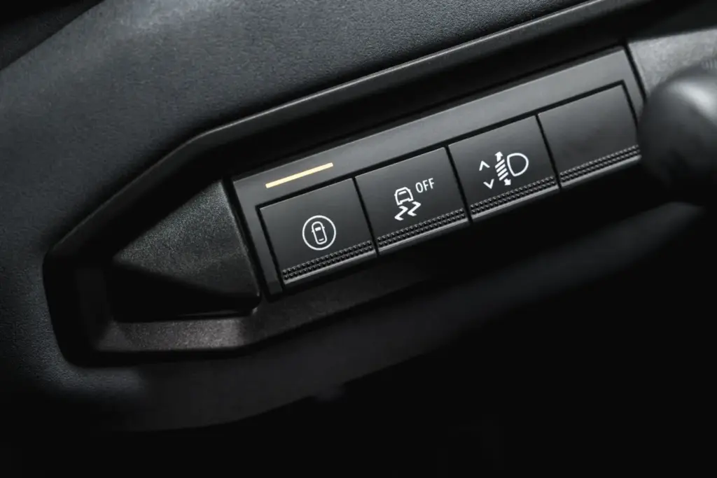 Toma de contacto con el Dacia Striker: tres coches en uno 78 Motor16 dacia striker 37 Motor16