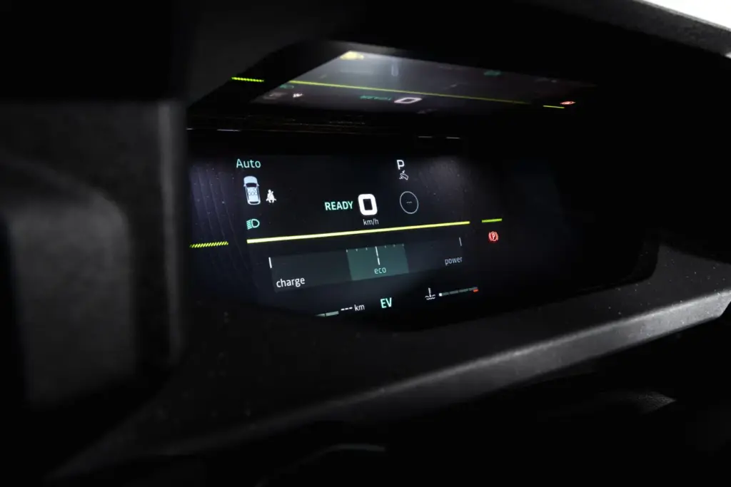 Toma de contacto con el Dacia Striker: tres coches en uno 76 Motor16 dacia striker 39 Motor16