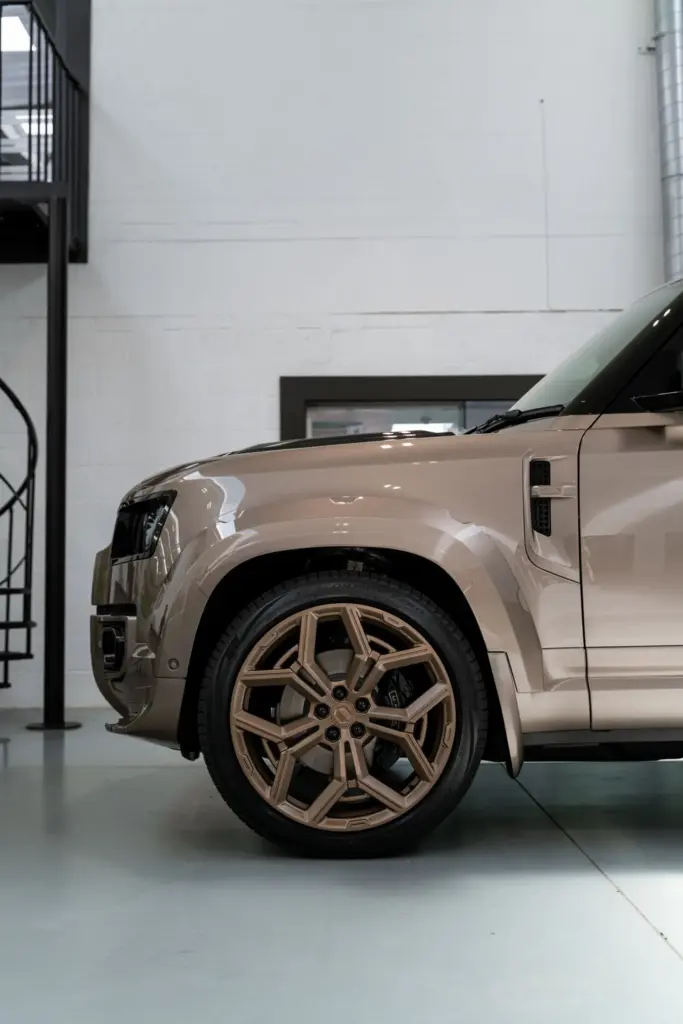 Este Defender pick up deportivo es la última locura de Urban Automotive para Goodwood 2026