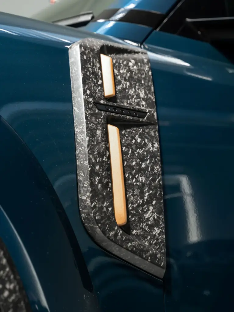 defender Avontur urban automotive octa 34 Motor16