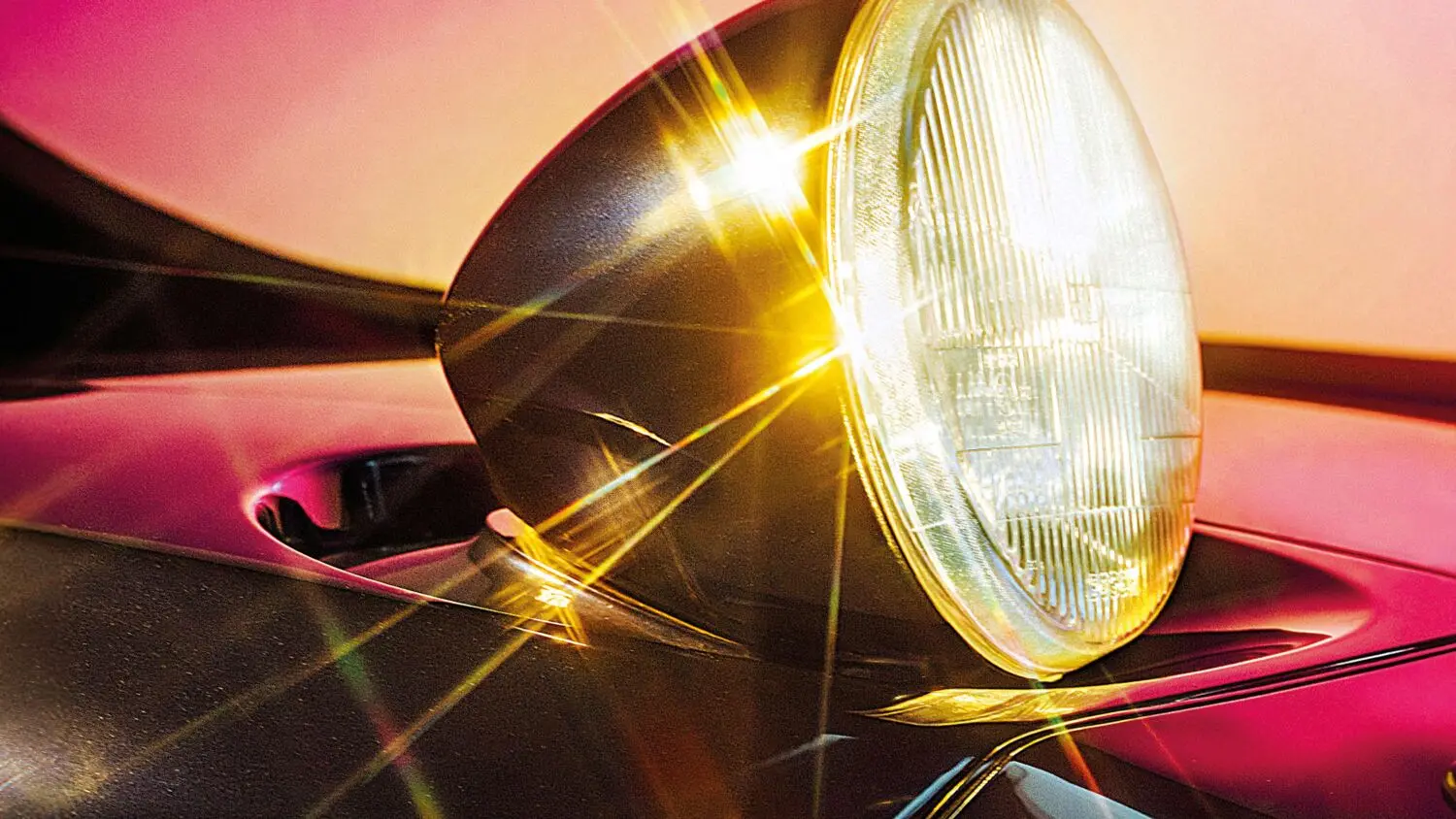 La historia de los faros abatibles en los Porsche transaxle