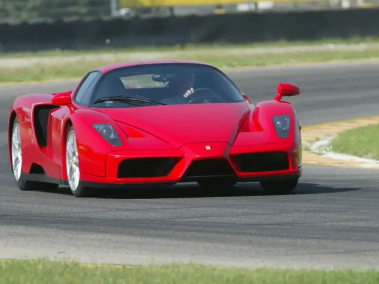 El Ferrari Enzo que ha establecido un nuevo récord de subasta: 10 millones de dólares