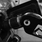Gasolina renovable en España sin cambiar de coche: el proyecto piloto que ya funciona con Toyota, BMW y Lexus
