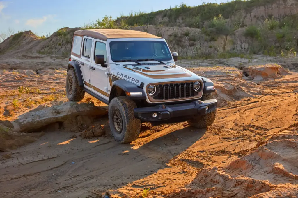 jeep wrangler laredo 2027 7 Motor16