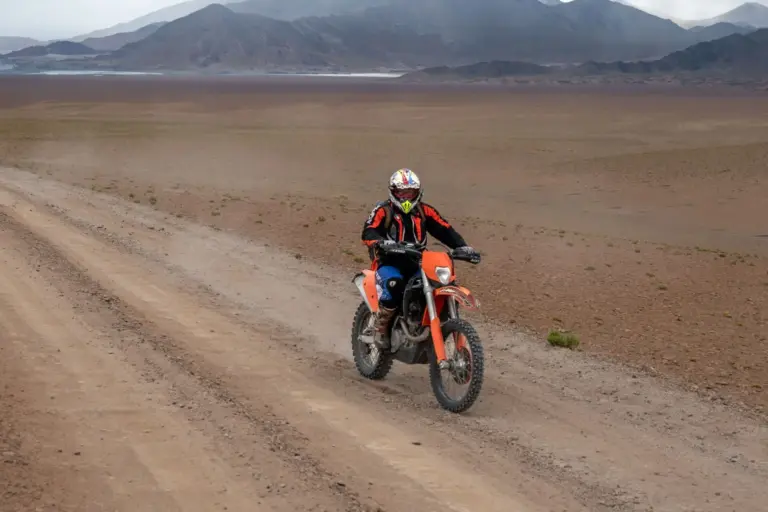 KTM deja atrás la crisis 2026 al triplicar ventas gracias a Bajaj