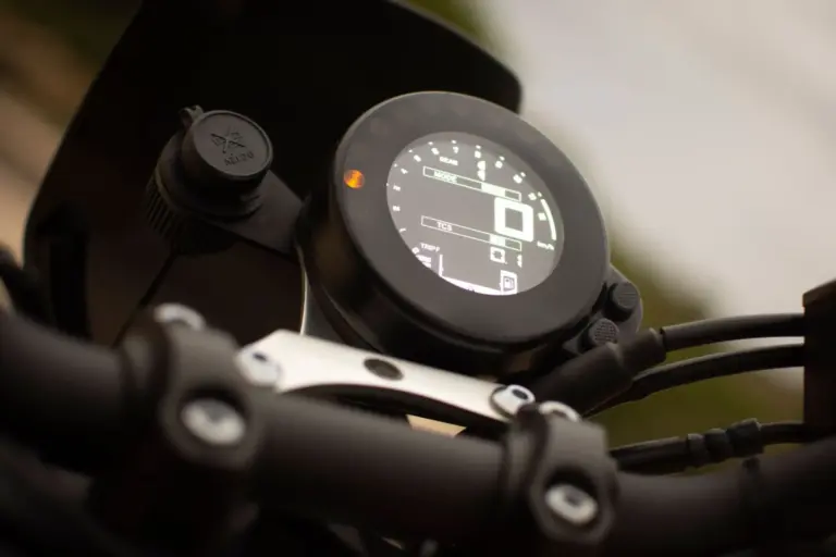 KTM elimina el modo demo: los clientes pierden funciones premium sin previo aviso