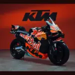 KTM reconoce un problema en el motor de su MotoGP y pide abrirlo; los rivales lo bloquean