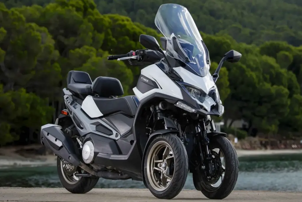 Prueba del Kymco CV3 575: Tres ruedas para conquistarlos a todos 14 Motor16 kymco cv3 575 004 Motor16