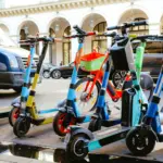 Matricular tu patinete eléctrico en la DGT cuesta 8,67 €: documentación y seguro obligatorio paso a paso