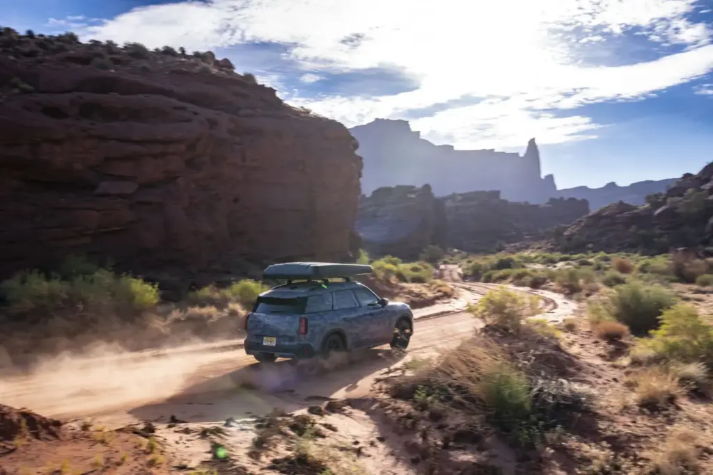 mini countryman offroad edition 22 Motor16
