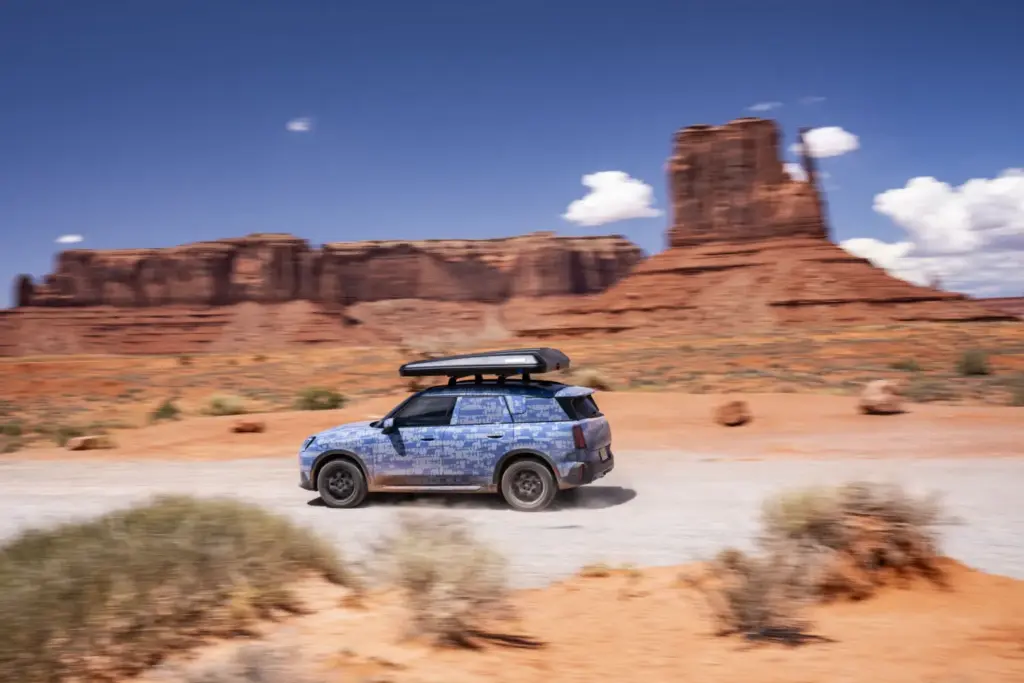 mini countryman offroad edition 26 Motor16