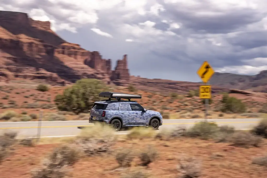mini countryman offroad edition 37 Motor16