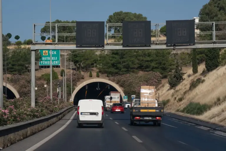 Casi uno de cada tres camiones y furgonetas circula sin ITV: multas de hasta 500 euros