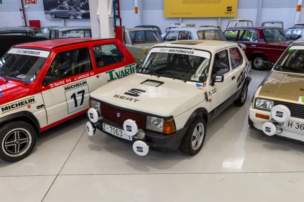 La Nave A-122 de Seat crece para dar cabida a 241 vehículos históricos 5 Motor16 La Nave A-122 de Seat crece para dar cabida a 241 vehículos históricos