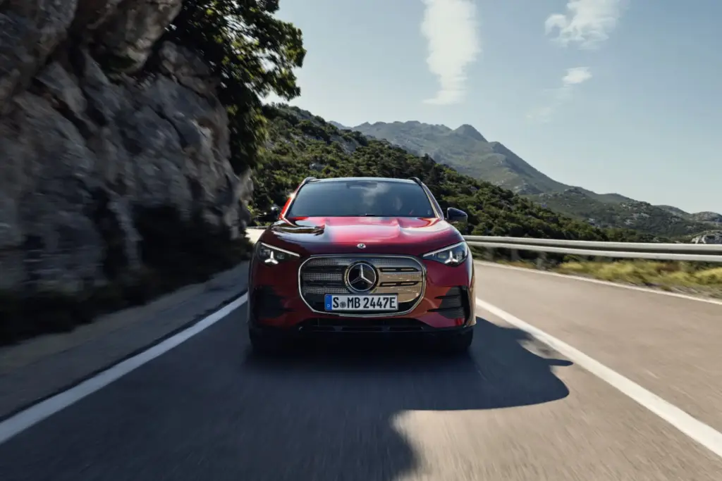 El nuevo Mercedes GLA 2027 llega en noviembre con hasta 657 km de autonomía eléctrica 2 Motor16 nuevo mercedes gla 2027 24 Motor16