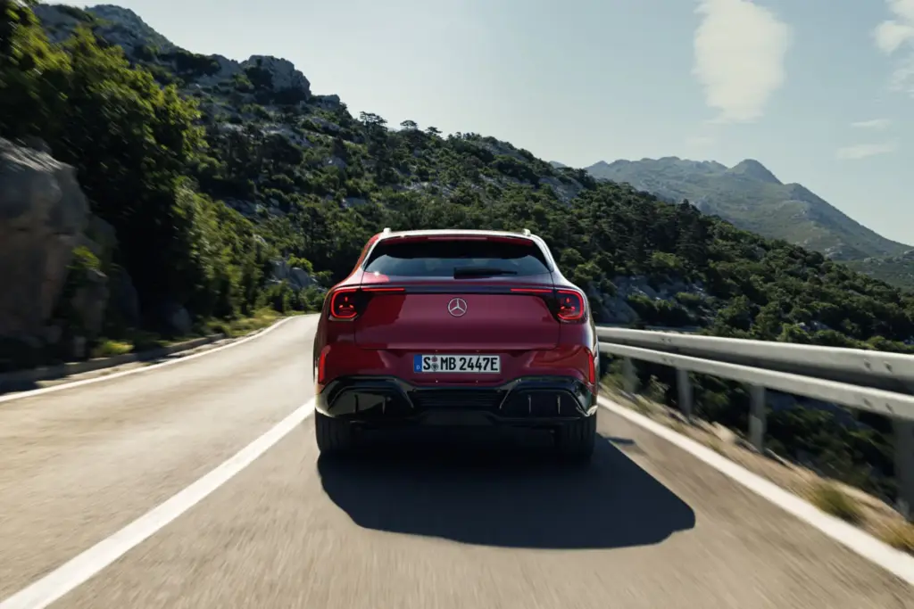 El nuevo Mercedes GLA 2027 llega en noviembre con hasta 657 km de autonomía eléctrica 25 Motor16 nuevo mercedes gla 2027 25 Motor16