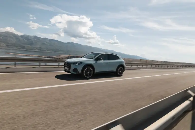 El nuevo Mercedes GLA 2027 llega en noviembre con hasta 657 km de autonomía eléctrica