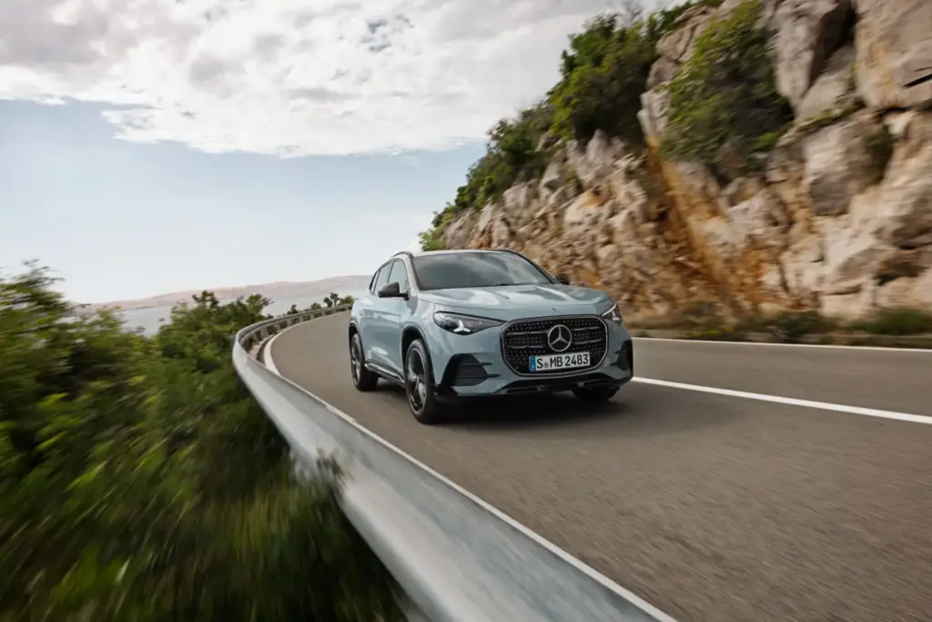 El nuevo Mercedes GLA 2027 llega en noviembre con hasta 657 km de autonomía eléctrica 9 Motor16 nuevo mercedes gla 2027 47 Motor16