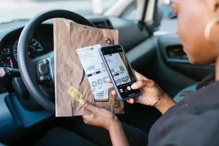 El permiso de conducir digital en la UE: cómo afecta a los conductores de flotas profesionales